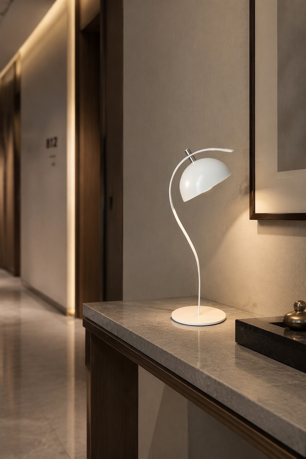 Factory Direct Professional Adjustable Angle Rechargeable LED Table Lamp with 3-Color CCT – Decorative Table Lamps (view 4)