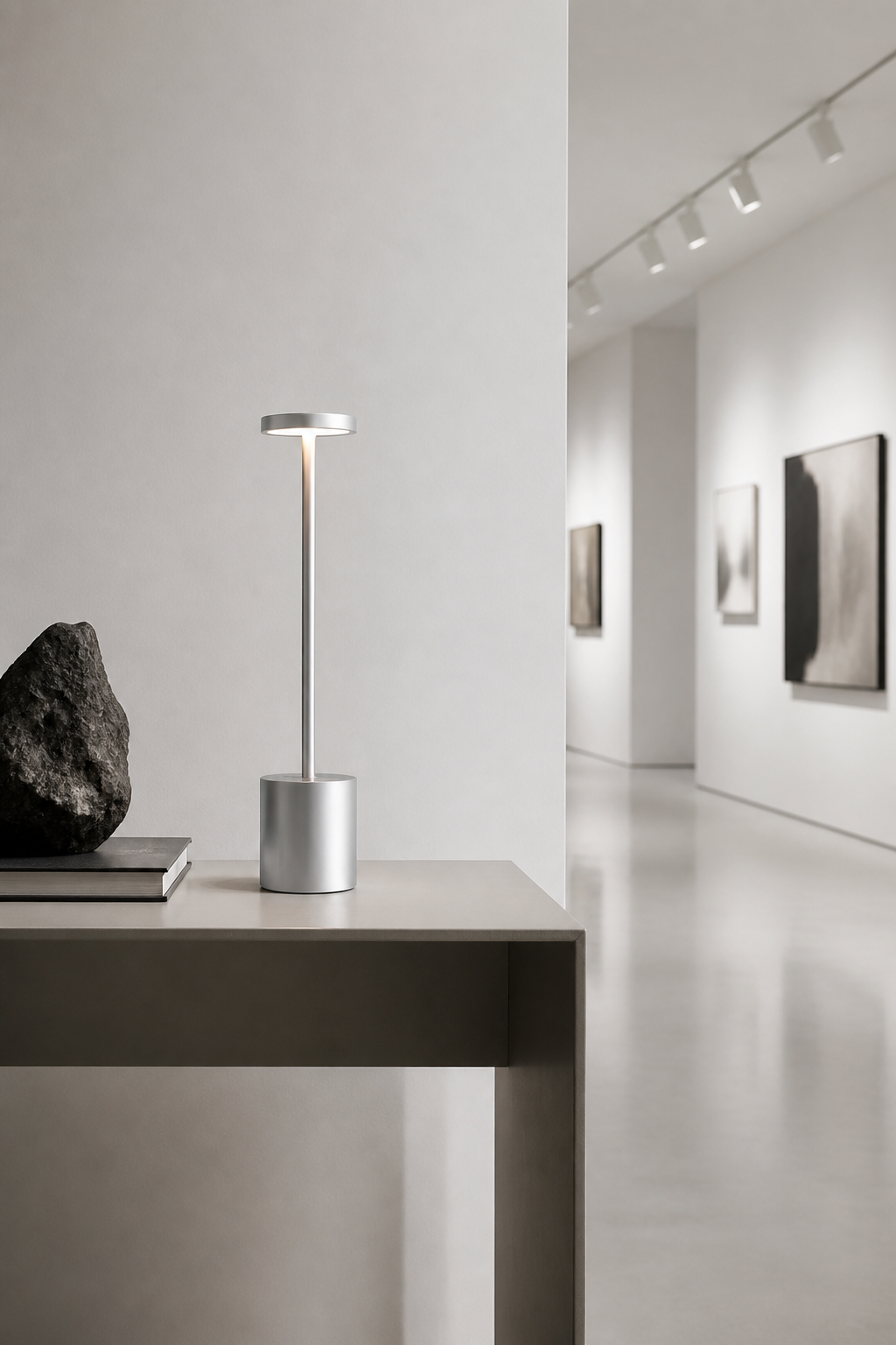 Factory Direct Professional Slim Iron Rechargeable LED Table Lamp with 1500mAh Battery – Modern Minimalist Table Lamps